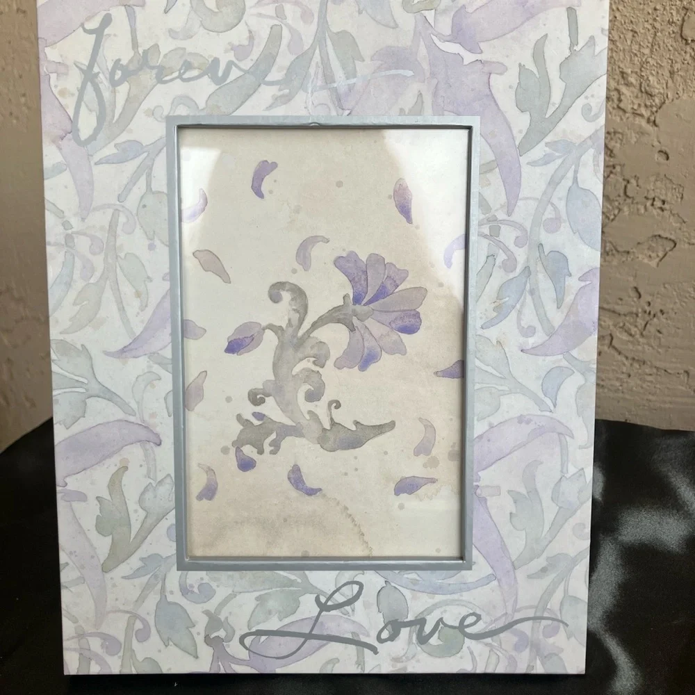 Unk Floral Forever Love Picture Frame - Lavender and White 4 x 6